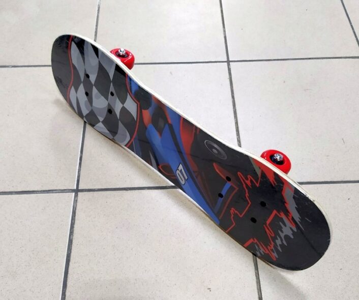Скейтборд "KP2307", цвет - граффити. 1