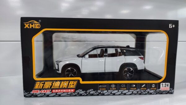 Машинка Die-cast мет. свет+звук Арт. A2412 1