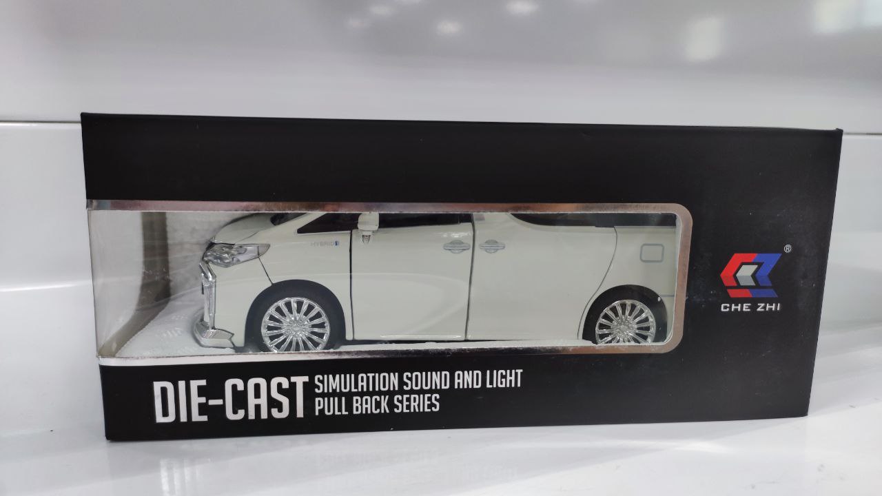 Машинка Die-cast «Toyota Alphard Hybrid E-Four» (Арт. CZ120)