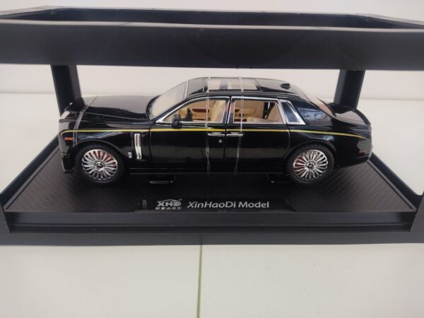 Машинка Die-cast "Rolls Royce Phantom" (Арт. A2407) 2