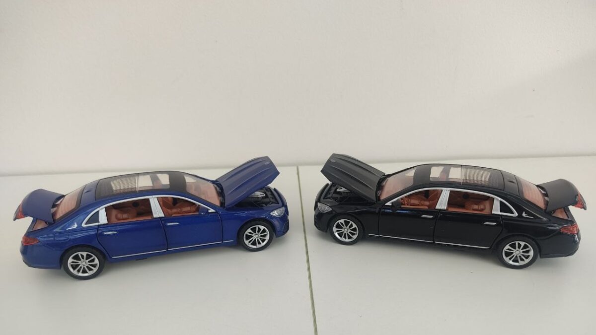 Машинка Die-cast "Mercedes-Benz E-class" (Арт. A3221) 1