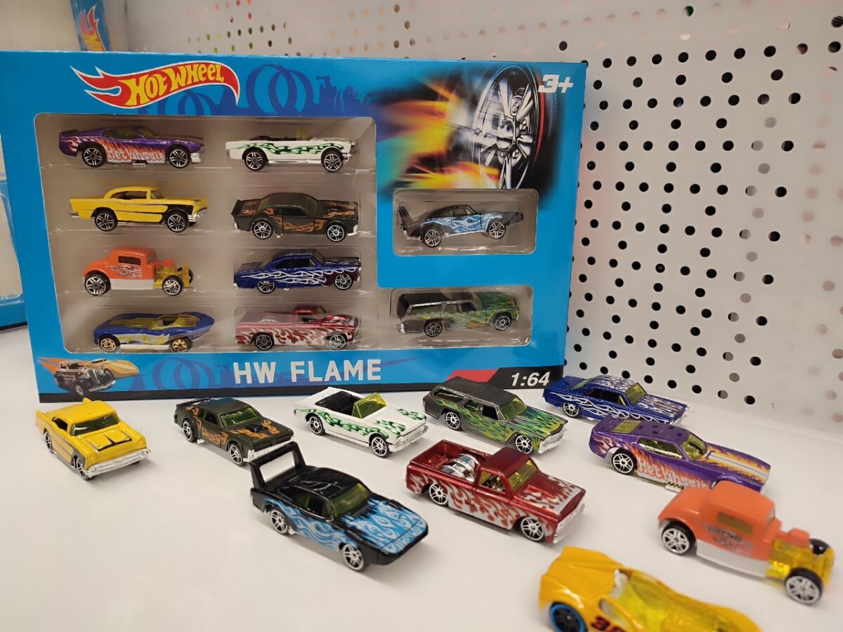 Набор "Hot Wheels 10в1" (Арт. 8802-2) 1