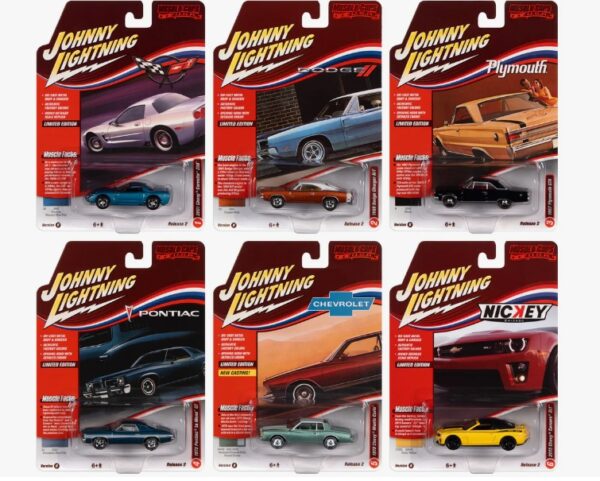 Игрушечная машинка Johnny Lightning - Коллекция 2 - Версия B (Арт. JLMC030B-R2) 1