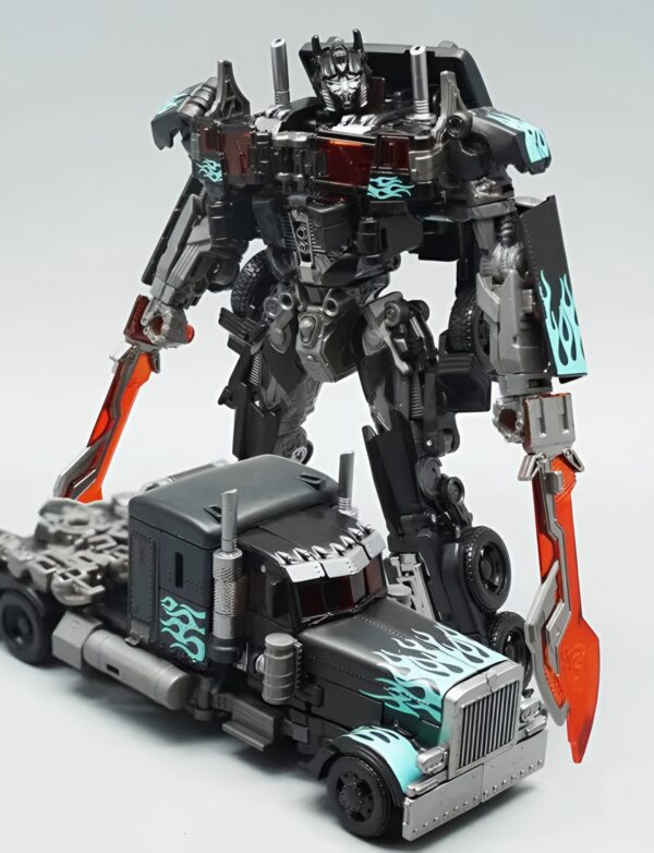 Трансформер робот-грузовик 8801C 1