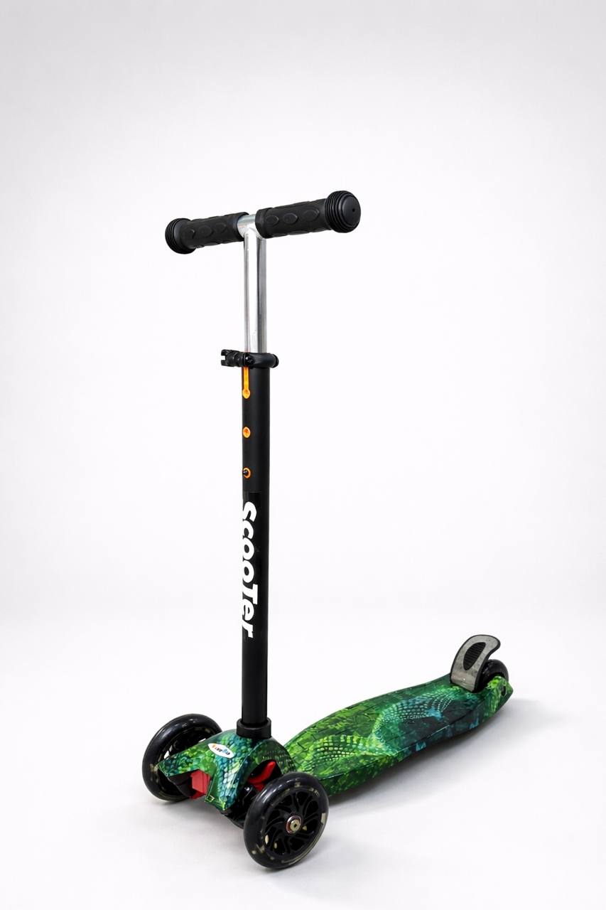 Самокат 3-х колесный S00225, принт "Змея" 1 Самокат 3-х колесный S00225, принт "Змея" 1