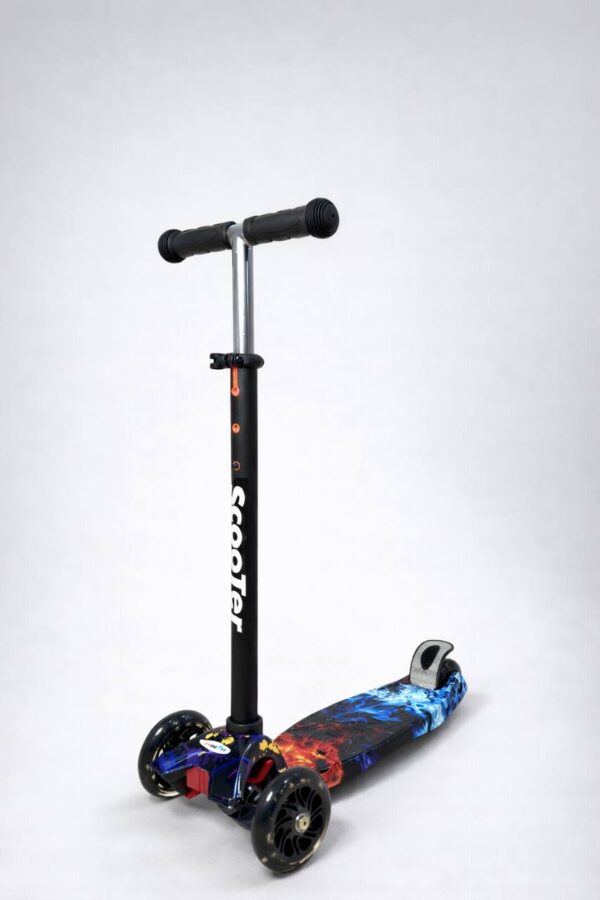 Самокат 3-х колесный S00225, принт "Пламя" 1